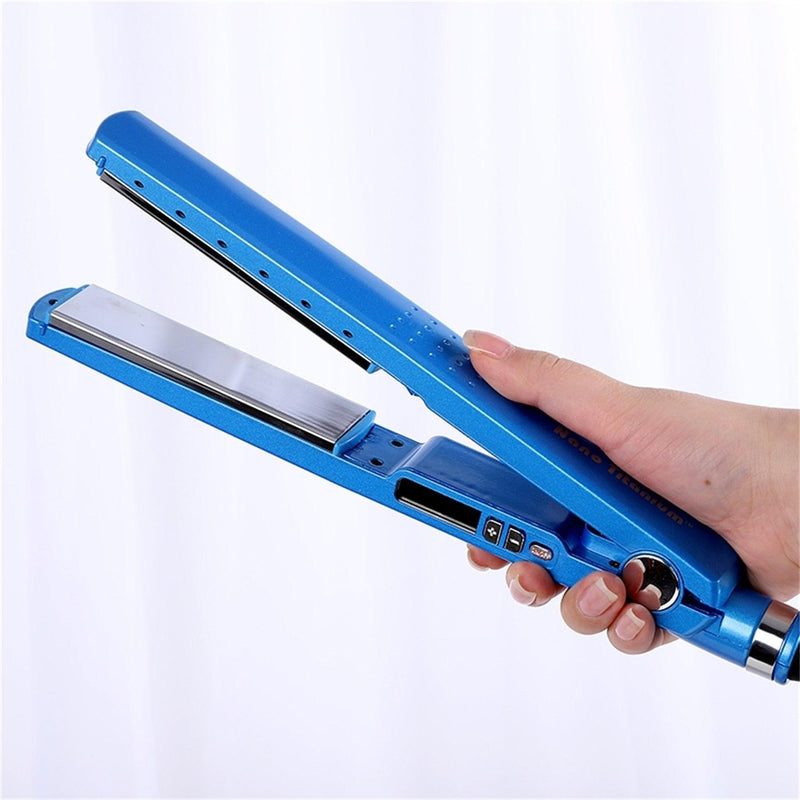 Chapinha Professional Nano Titanium (Hair Straightened) Bivolt 110V/220V - Standard 67